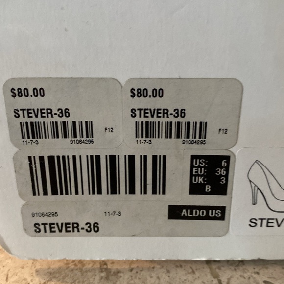 Woman’s shoes - worn but in good condition - Picture 4 of 4